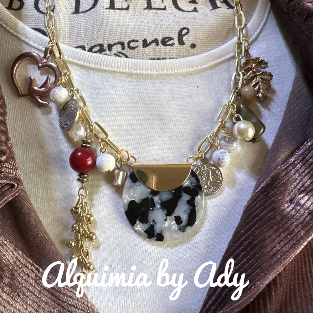 Agate, Baroque Pearl & Moonstone Necklace with Crystal Charms - Picture 2 of 5